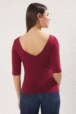 Trendyolmilla Tas Fitted/Vucuda Oturan V Yaka S?rt Dekolteli Esnek Orme Bluz TWOSS25BZ00083 фото 5