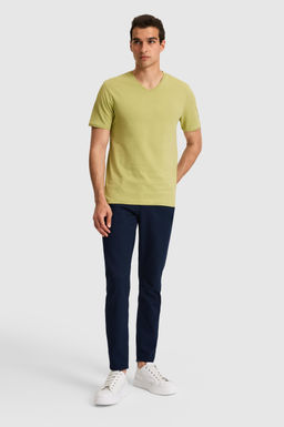 Erkek Regular Fit V Yaka Ye_il Basic Ti__rt