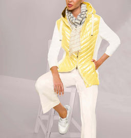 Куртка, цвета лимона-экрю