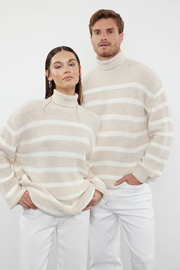 Bej Casual Oversize Bal_k__ Yaka _izgili Triko Kazak TMNAW24KZ00017