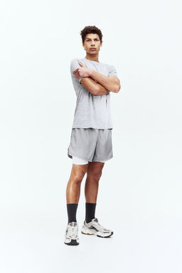 Pantalon corto de doble capa en DryMove