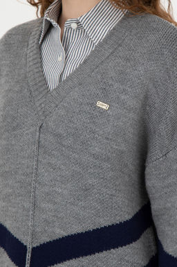 Kad_n Gri Melanj V Yaka Triko Kazak