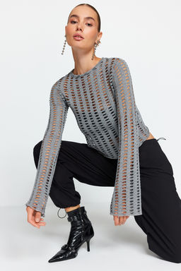 Trendyolmilla Gri Fileli Ispanyol Kol Slim Fit Crop Bisiklet Yaka Orme Bluz TWOAW24BZ00279 фото 3