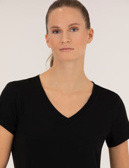Siyah Comfort Fit V Yaka Basic Ti__rt