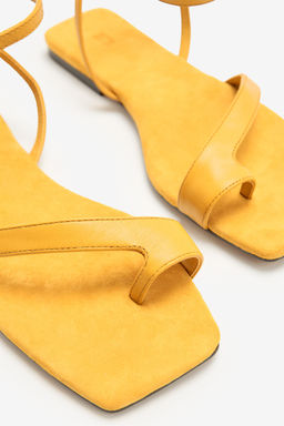 LIMITED EDITION FLAT SPLIT SUEDE SANDALS - Zara фото 7