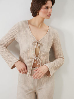 V Yaka Dokulu Kad?n H?rka