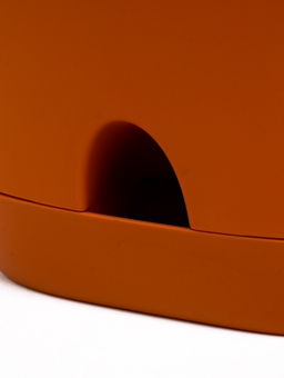 Кашпо с прикорневым поливом 15 л D-29,5см, H-31см карамель "Гранд"