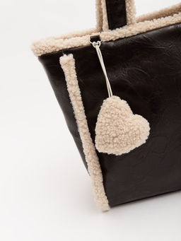 V104 048 12 Сумка женская