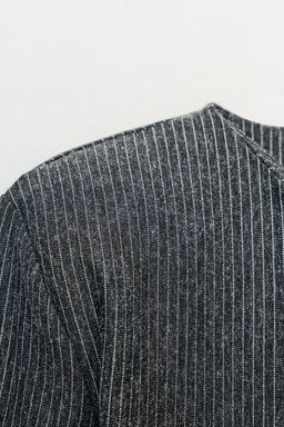 TOP WITH SHOULDER PADS AND PINSTRIPE - Zara фото 9