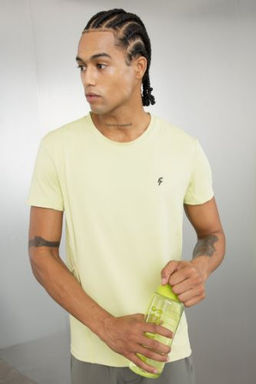 DeFactoFit Slim Fit Dar Kesim Bisiklet Yaka Sporcu K?sa Kollu Tisort
