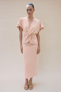 TOP DRAPEADO PUNTO / Rosa pastel