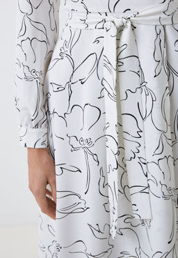 Платье на запах белый