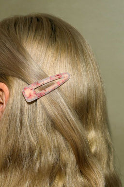 Заколка для волос зажим, арт. 71797 / 10 ЧЕРНАЯ (в наборе: 1шт., 6,9 см, черный металл, ацетилцеллюлоза, цвет: чёрный, подложка из мелованного картона + ПЭТ-пакет с европодвесом)