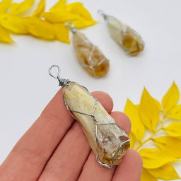 Кулон из необработанного Цитрина