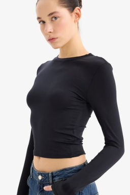 Fitted Vucuda Oturan Bisiklet Yaka Basic Duz Uzun Kollu Tisort