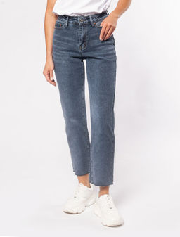 Прямые джинсы из эластичного денима