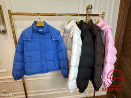 Куртка весенняя с капюшоном