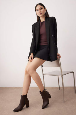 Kahverengi Toka Detayl? Sivri Burun Blok Topuklu Bilekte Kad?n Bot
TAKAW26BO00059