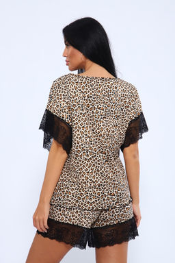 Пижама 375708  с шортами и футболкой кружевная