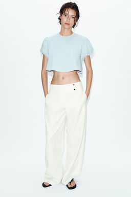 CAMISETA CROP MANGA VOLUMEN / Azul claro