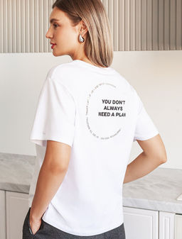 Футболка из премиального хлопка с принтом фольгой