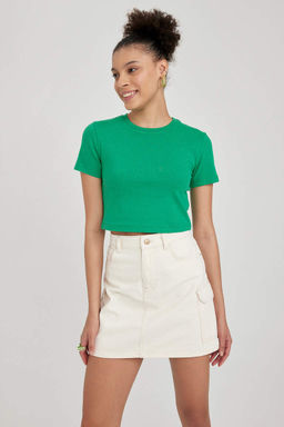 Базовая футболка классного кроя в рубчик с короткими рукавами