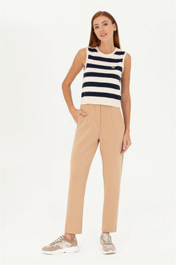 Женские спортивные штаны песочного цвета