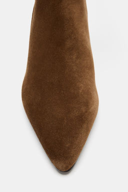 STITCHED SPLIT SUEDE HEELED BOOTS - Zara фото 7