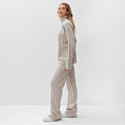 Костюм женский (джемпер, брюки) MINAKU: Knitwear Collection, размер 42-44, капучино