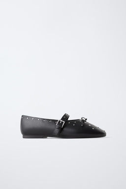 STUDDED BALLERINAS