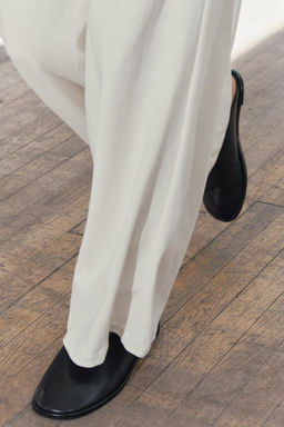 COTTON STRAIGHT-LEG TROUSERS - Zara фото 26