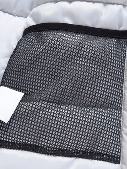 Парка зимняя подростковая для девочки с капюшоном и мехом серого цвета 9532Sr