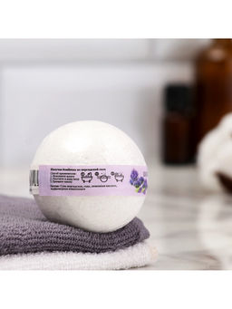 Цена за 3 шт. Бомбочка для ванн Добропаровъ из персидской соли с эфирным маслом лаванды, 110 г