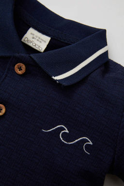 Футболка-поло с короткими рукавами и вышивкой для маленьких мальчиков - Defacto фото 2