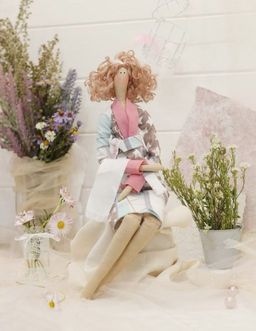 Интерьерные куклы - Ш132 Набор для шитья и рукоделия "Мадемуазель Иви"