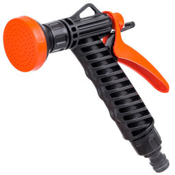 Душ-пистолет поливочный с универсальным штуцером для подключения шланга под коннектор, требуемое давление в системе: 1-2 атм, пластик (Россия)