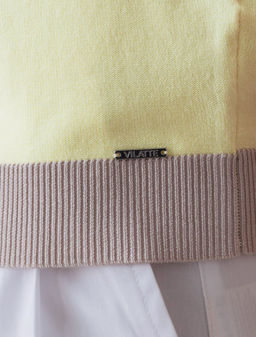 Джемпер с коротким рукавом тонкой вязки из вискозы с люрексом