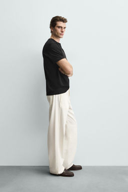 CAMISETA MEDIUM WEIGHT B?SICA / Negro - Zara фото 4
