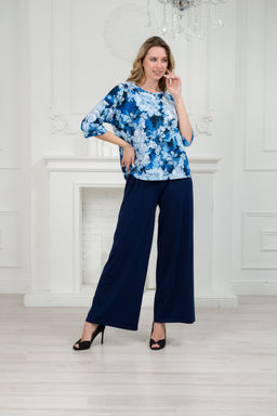 Костюм женский из кофты с рукавом 3/4 и брюк из вискозы Элеонора синие цветы