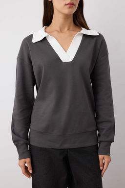 Ekru Renk Bloklu Polo Yaka Relaxed/Rahat Kal?p Orme Sweatshirt TWOAW26SW00043 - Trendyolmilla фото 10