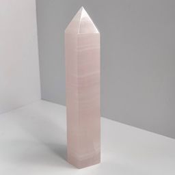 Кристалл из розового Кальцита