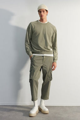 Ye_il Oversize/Geni_ Kesim Eskitme/Soluk Efektli _ardonsuz Sweatshirt TMNAW24SW00021 - Trendyolmilla фото 2