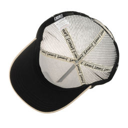 Бейсболка CAPSLAB арт. CL/HP1/1/CT/DOB1 Harry Potter Dobby (белый / бежевый)