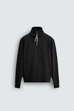 SUDADERA CUELLO CREMALLERA CINTA AARON LEVINE X ZARA / Negro  фото 8