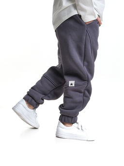 Брюки с шевроном для мальчика штаны спортивные 22-7683 светлый графит - Mini maxi фото 13