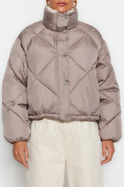 TRENDYOLMILLA Siyah Oversize Pelus Yaka Detayl? Su Itici Sisme Mont TWOAW24MO00008 фото 4