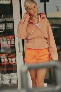 CHAQUETA TACHAS CINTUR?N / Melocot?n - Zara фото 4