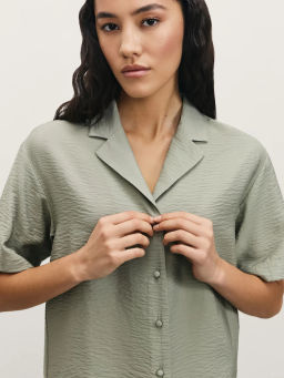 Блузка с английским воротником из фактурной вискозы / Zarina  фото 2