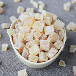 Имбирь вяленый, кубики