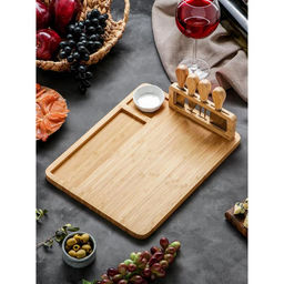 Набор для подачи сыра Доляна «Маасдам», 4 ножа, соусник, бамбук